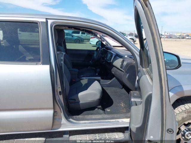 Toyota Tacoma Sr5 Image 16