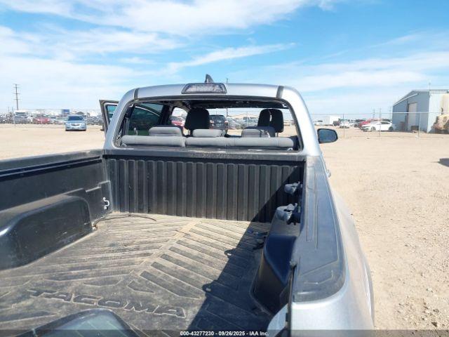 Toyota Tacoma Sr5 Image 13