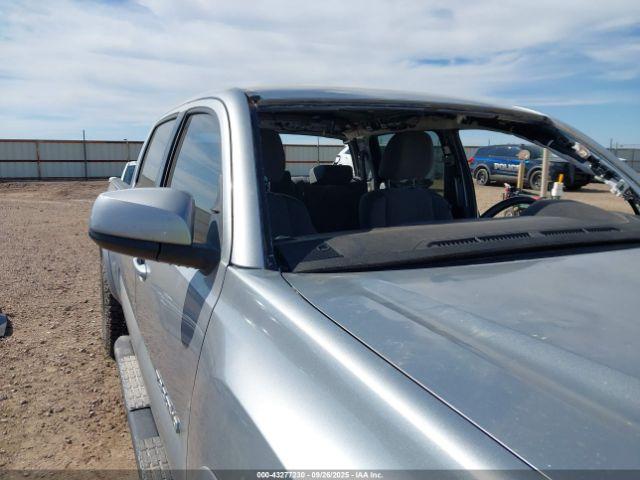 Toyota Tacoma Sr5 Image 4