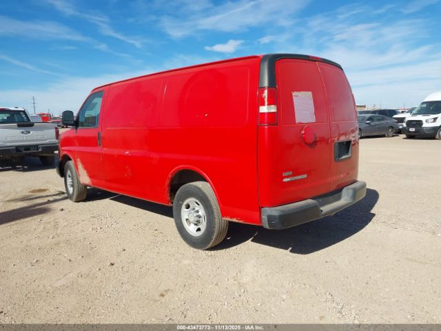 Chevrolet Express Work Van Image 6
