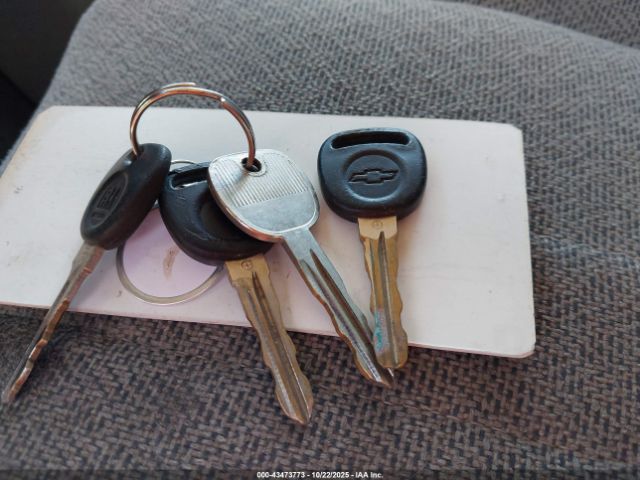 Chevrolet Express Work Van Image 10