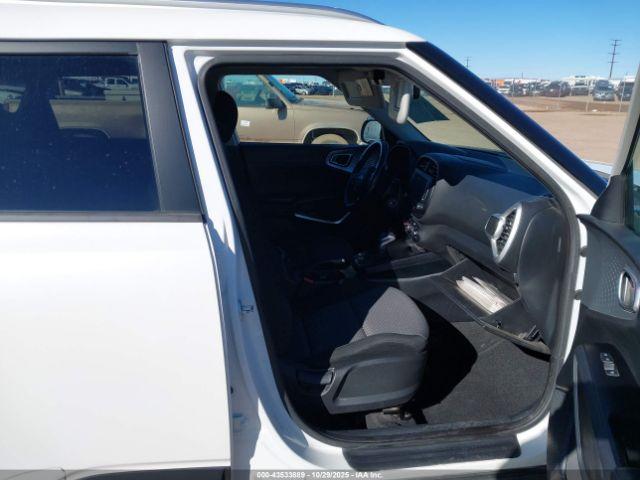 Kia Soul X-line Image 3