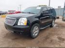 GMC Yukon Denali Image 7