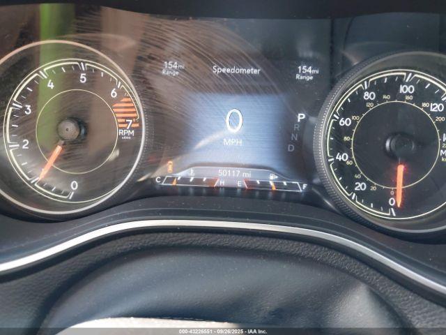 Jeep Cherokee Altitude Lux 4x4 Image 6