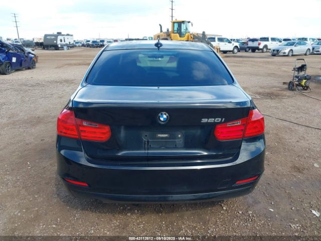 BMW 3 Series Image 13