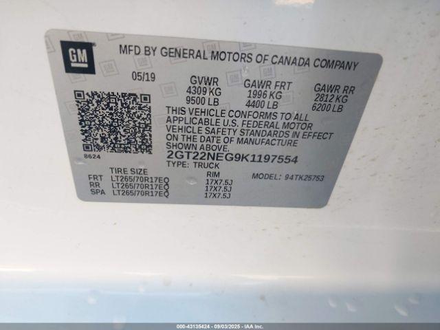 GMC Sierra 2500 Image 6