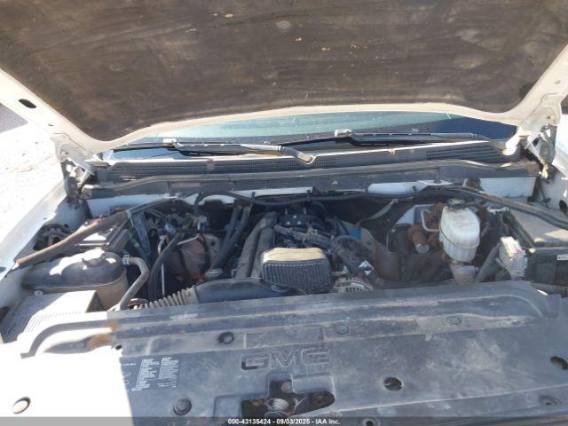 GMC Sierra 2500 Image 5