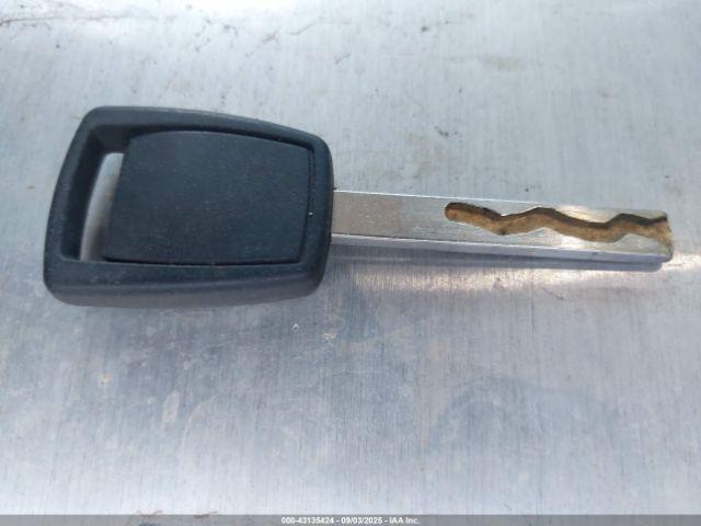 GMC Sierra 2500 Image 12