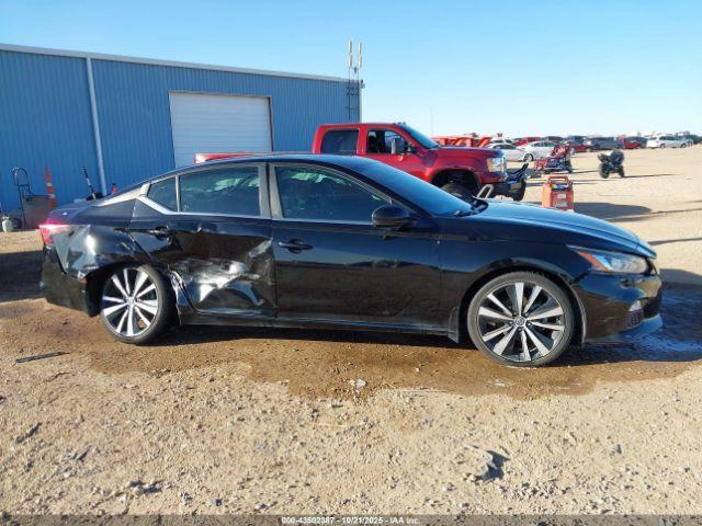 Nissan Altima Sr Vc-turbo Fwd Image 3