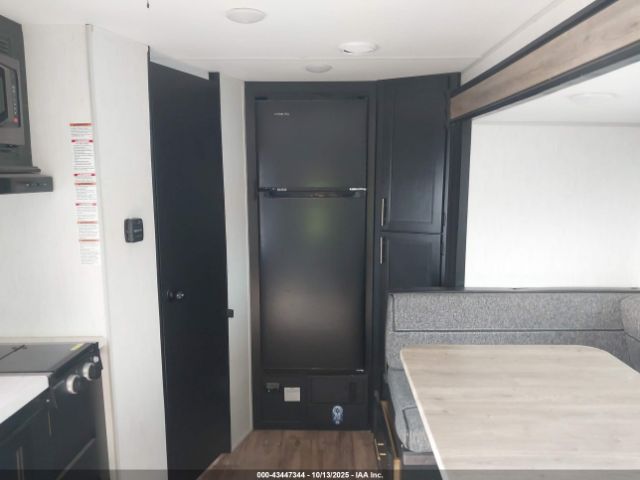 Forest River Wolfpup 16pf Image 4