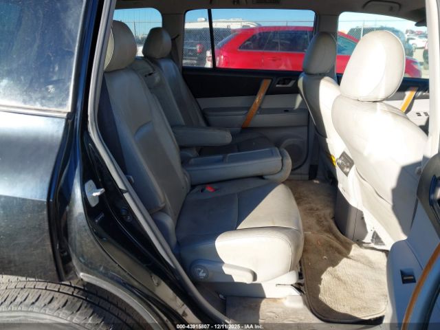 Toyota Highlander Image 3