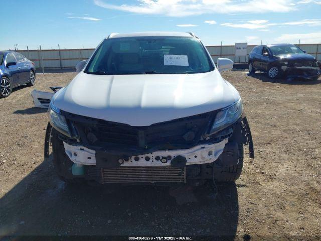 Lincoln MKC Premiere Image 11