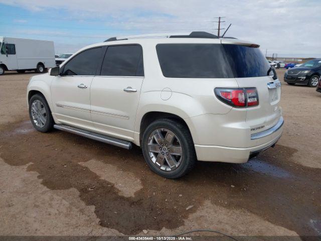 GMC Acadia Denali Image 4