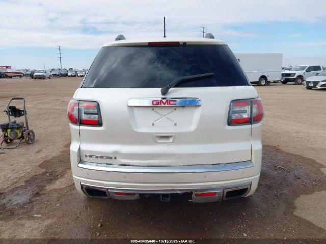 GMC Acadia Denali Image 14