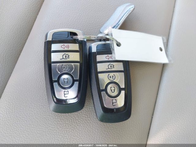 Ford Explorer Xlt Image 4