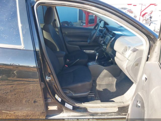 Mitsubishi Mirage Es Image 3