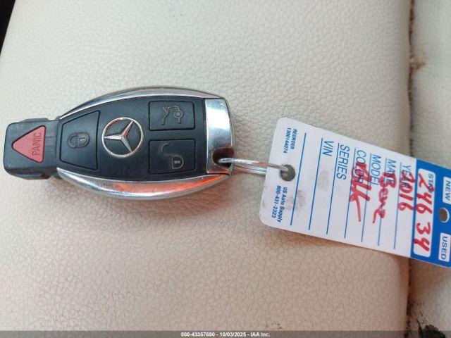 Mercedes-Benz GLA 4matic Image 7