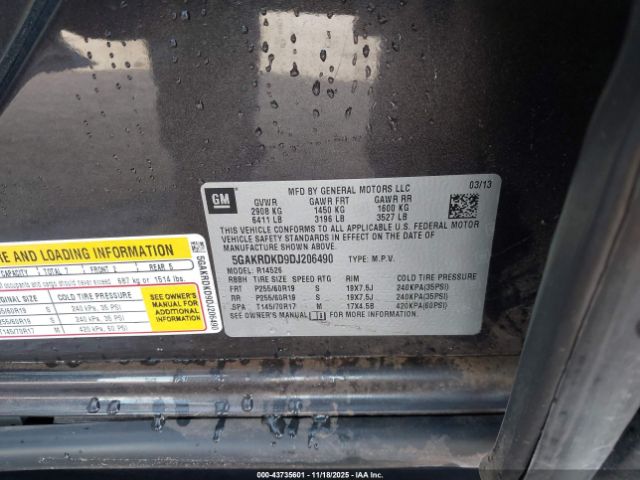 Buick Enclave Premium Image 12