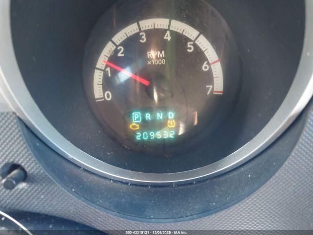 Dodge Nitro Shock Image 8