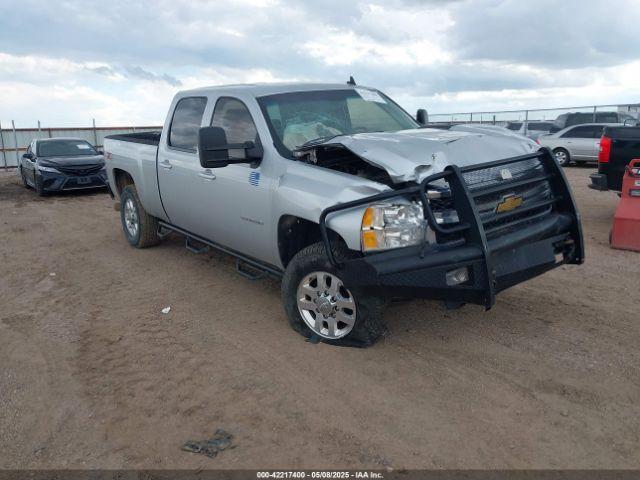  Salvage Chevrolet Silverado 2500