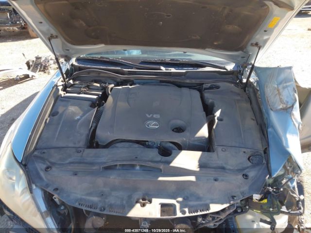 Lexus Is Image 11