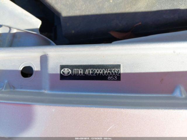 Toyota Corolla Le Image 5