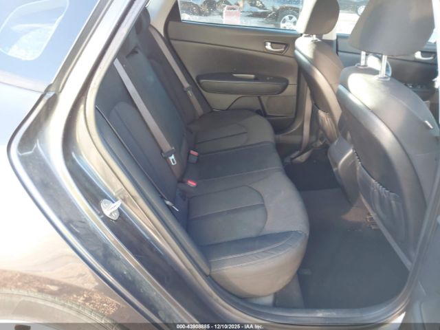 Kia Optima Lx Image 6