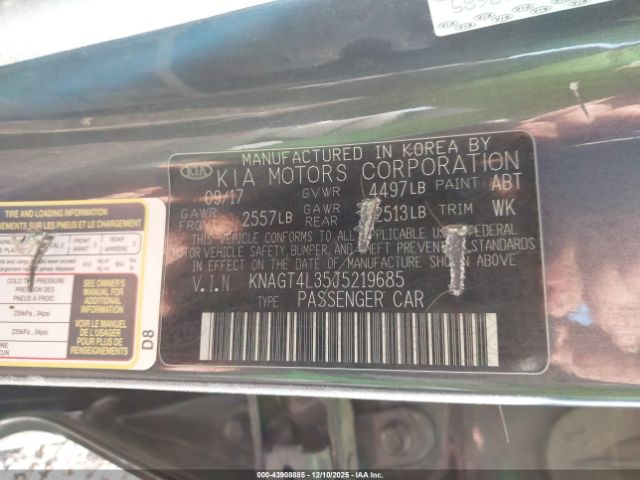 Kia Optima Lx Image 9