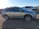 Lexus RX Image 16