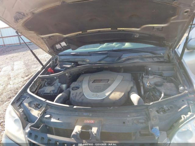 Mercedes-Benz M-Class 4matic Image 8