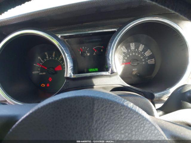 Ford Mustang Image 11