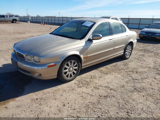 Jaguar X-Type 2.5 Image 4