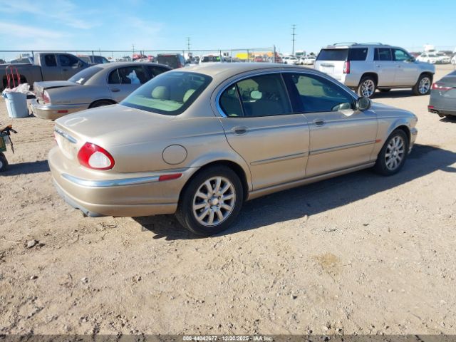 Jaguar X-Type 2.5 Image 11