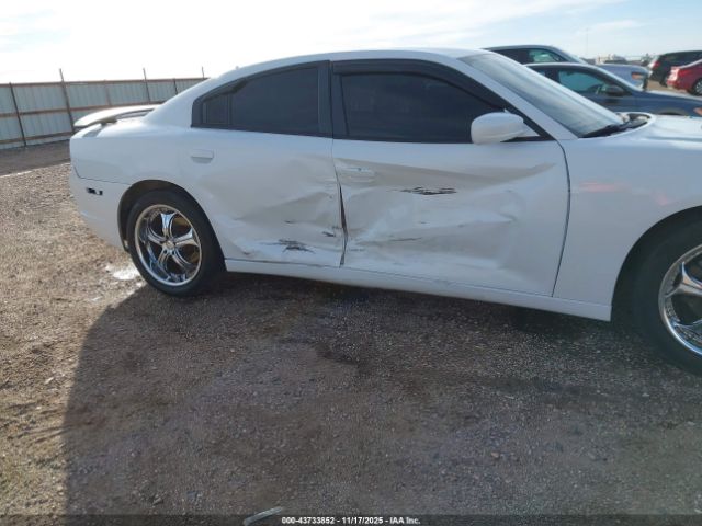 Dodge Charger Se Image 9