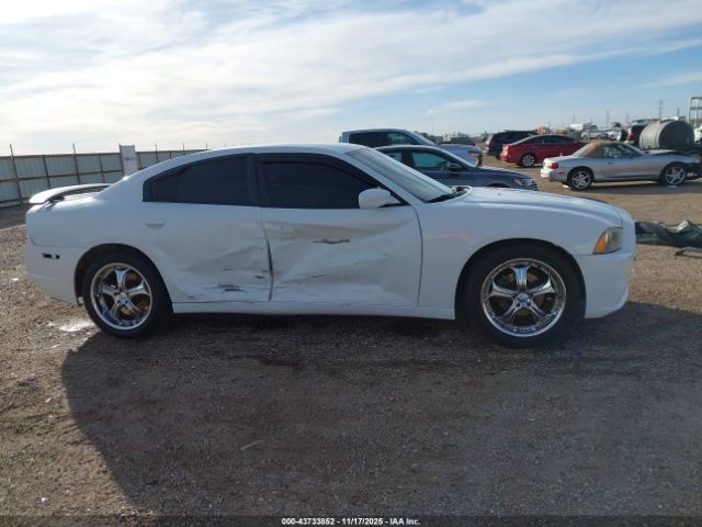 Dodge Charger Se Image 10