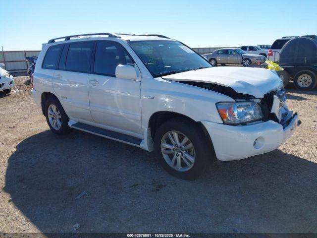  Salvage Toyota Highlander