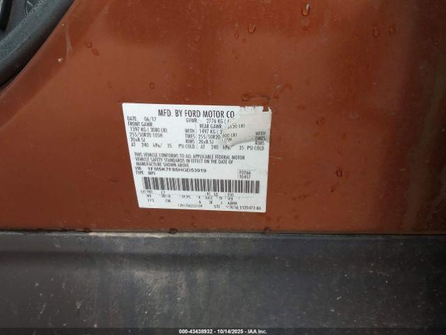 Ford Explorer Limited Image 15