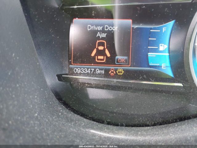 Ford Explorer Limited Image 3