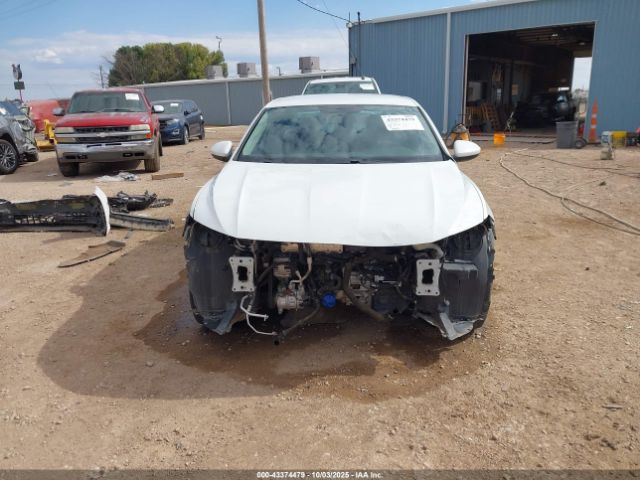 Volkswagen Jetta Image 3