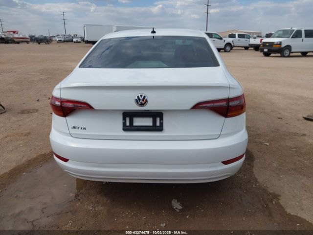 Volkswagen Jetta Image 13