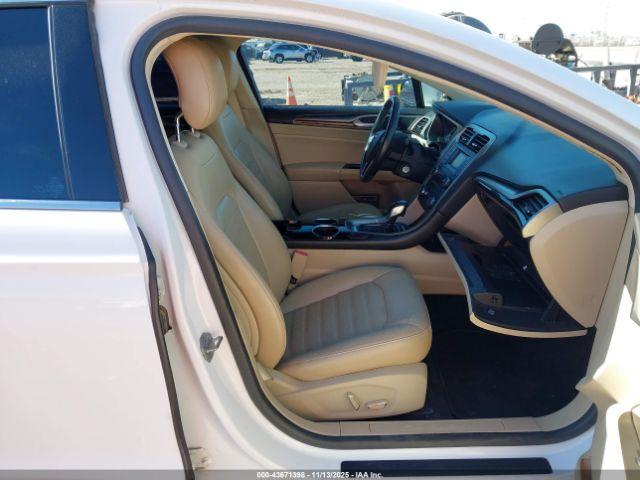 Ford Fusion Se Image 4