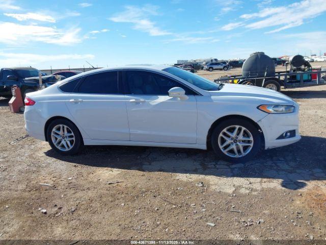 Ford Fusion Se Image 2