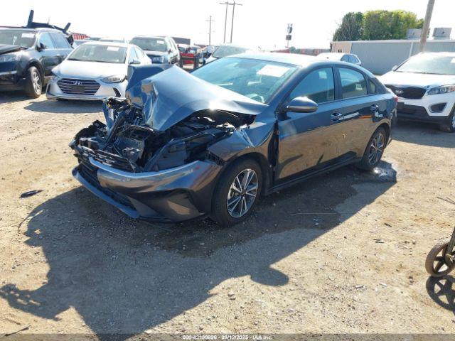 Kia Forte Lxs Image 2