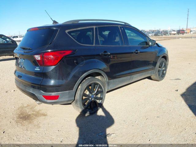Ford Escape Se Image 9