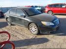 Chrysler 200 Limited Image 1
