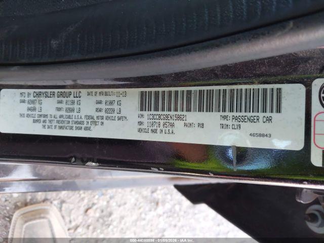 Chrysler 200 Limited Image 10