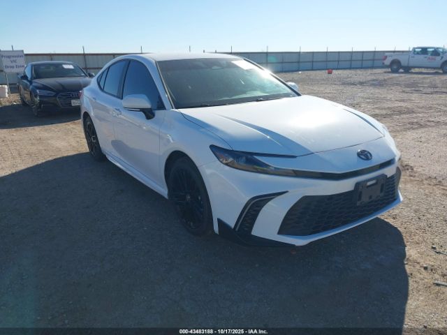 Toyota Camry Se Image 1