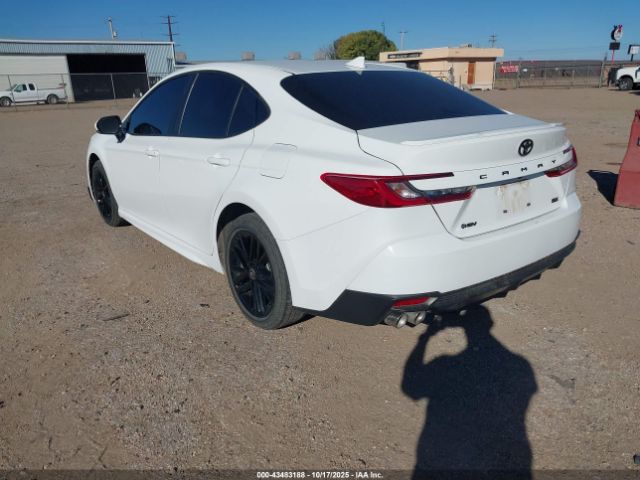 Toyota Camry Se Image 8