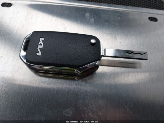 Kia Forte Lxs Image 10