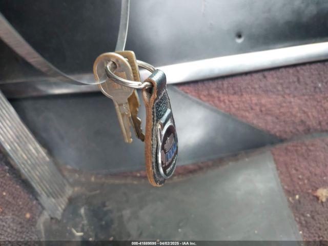 Ford Thunderbird Image 9